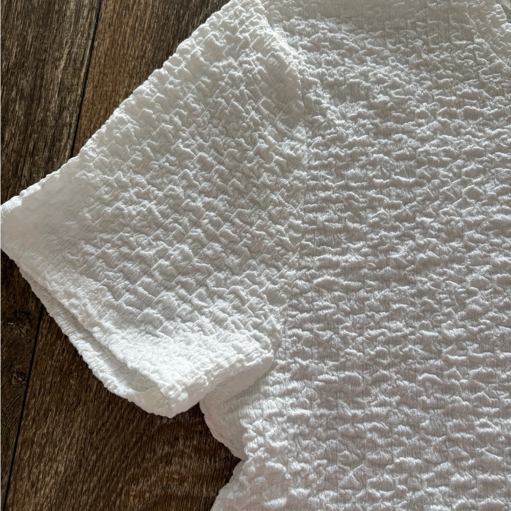 Abercrombie & Fitch Textured Short Sleeve Tee - Picture 2 of 4